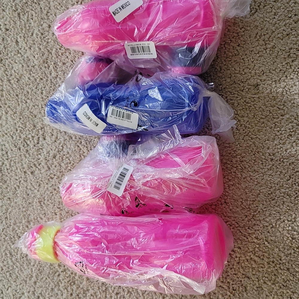 Set of 4-Reusable water bottles- NEW